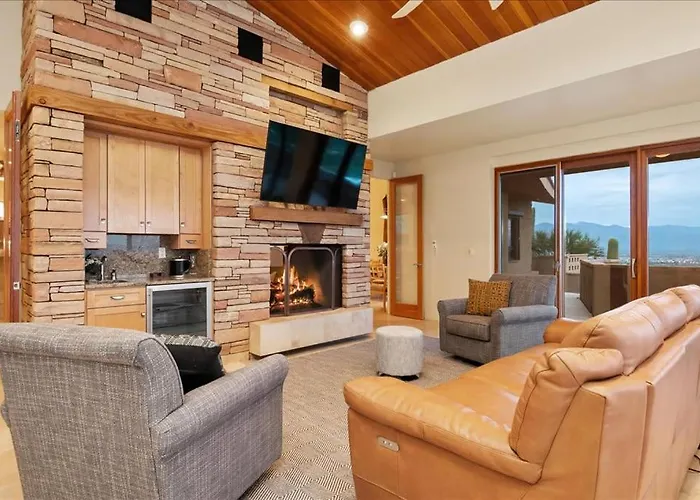Exquisite Starr Pass Desert Haven With Pool Holiday home *